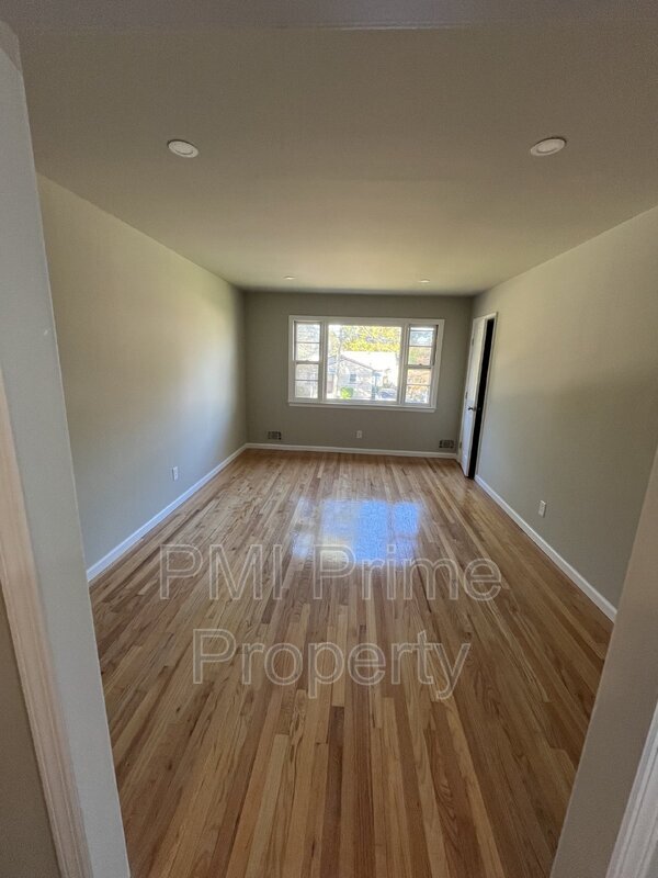 219 Bathgate Ave Unit Apt 2, South Bound Brook, NJ 08880 Condo for