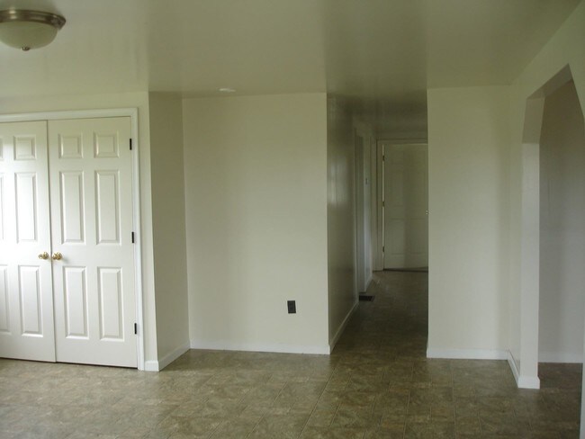 Building Photo - 1736 Beaver Valley Pike