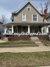Building Photo - 938 Lincoln Ave