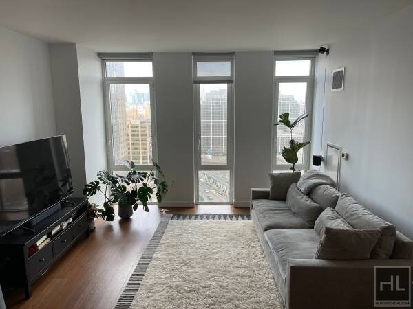 Foto principal - NASSAU ST