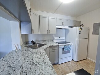Building Photo - 3612 Alder Dr