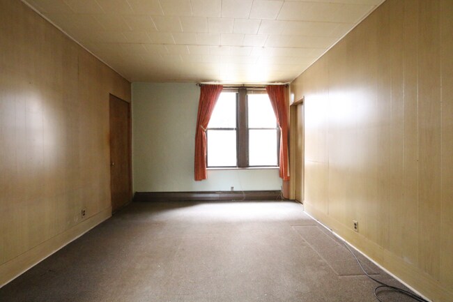 Building Photo - 1116 W Polk St