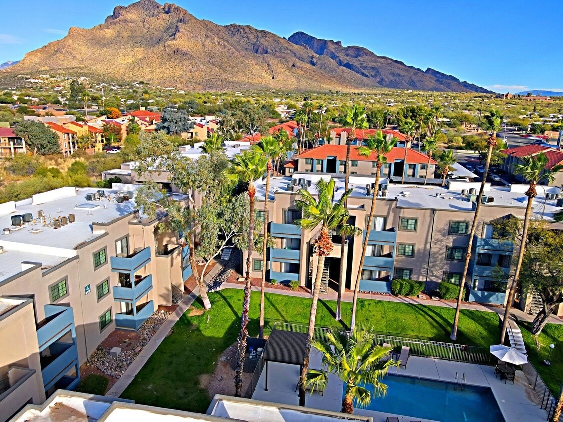 The Peak at Oro Valley 8215 N Oracle Rd Tucson, AZ Apartments for