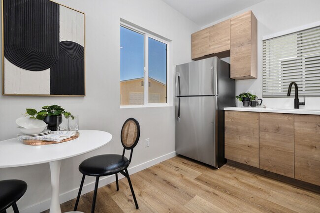 Building Photo - 3315 Clairemont Mesa Blvd