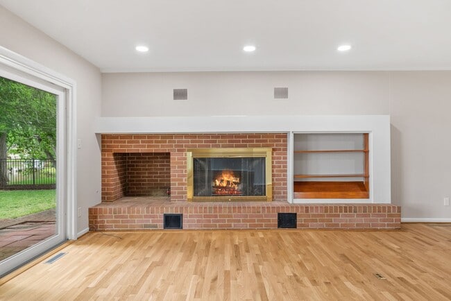 Building Photo - Ben Gunn - Baylake Pines