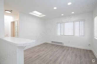 Building Photo - 939 Turquoise St
