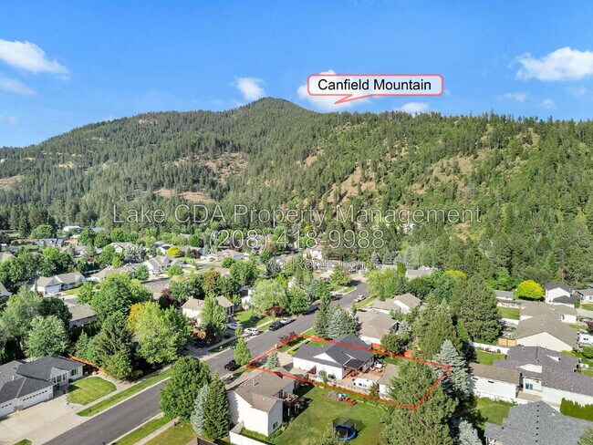 Foto del edificio - 2082 E Greenleaf Ln