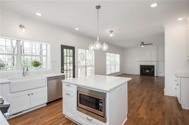 Foto del edificio - 3905 Barberry Ct