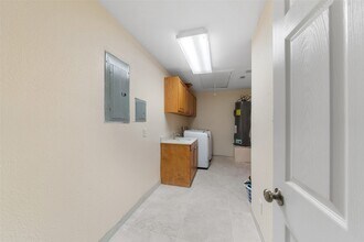 Building Photo - 14702 Westway Ln