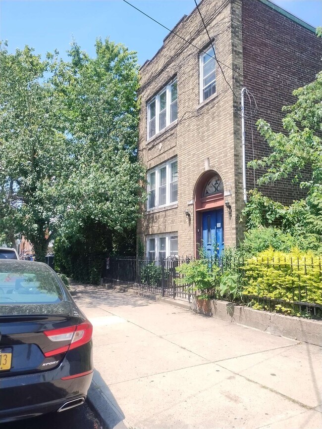 Foto del edificio - 48 St Pauls Ave