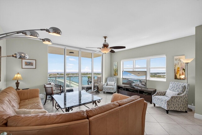 Foto del edificio - 2640 Lake Shore Dr