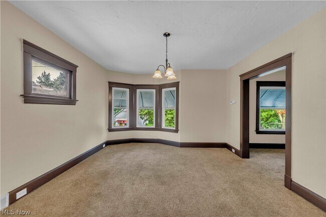 Foto del edificio - 3617 E 57th St