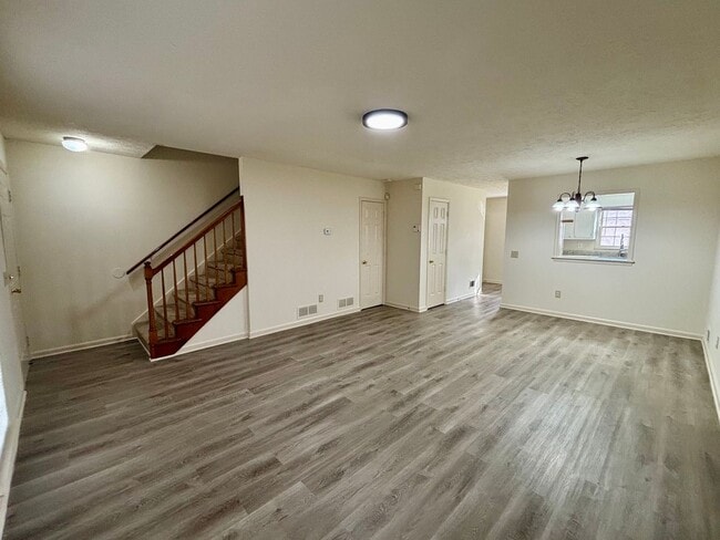 Photo - 5296 Weyden Trail Apartment