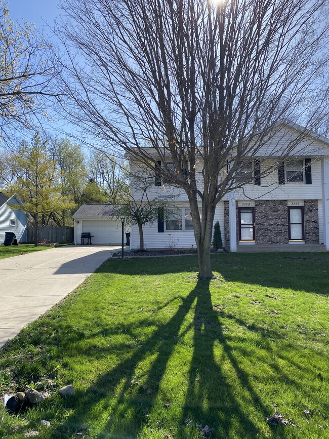 Front of duplex - 7111 Ashwood Ln