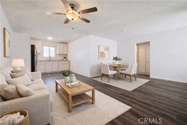 Foto del edificio - 686 E Cottonwood Rd