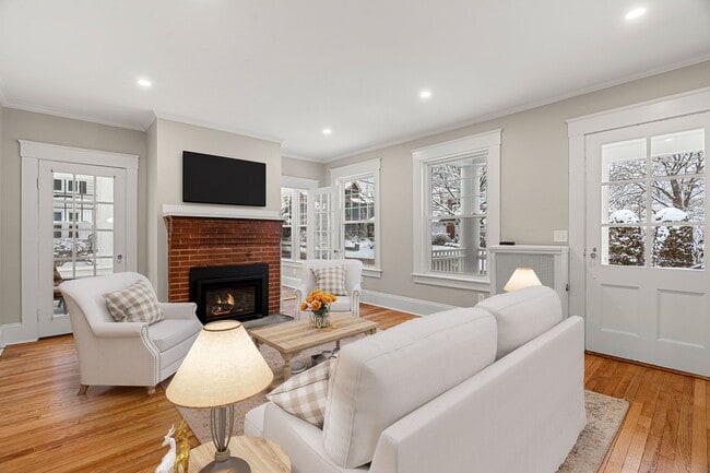 Building Photo - 200 Prospect St