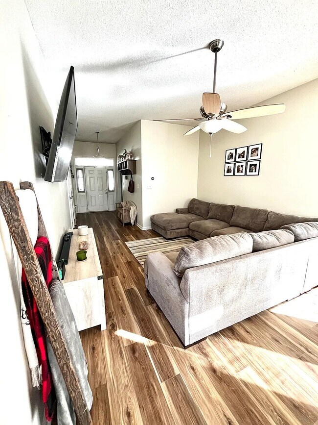 Foto del edificio - 13232 Lampmeade Ln