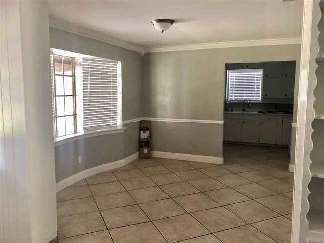 Building Photo - 2407 San Diego Dr