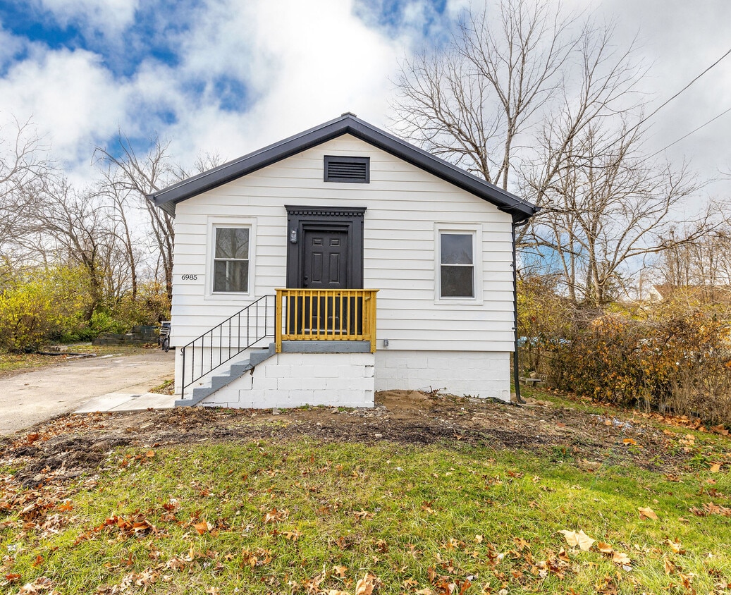 Photo - 6985 Beechmont Ave (Cincinnati, OH)