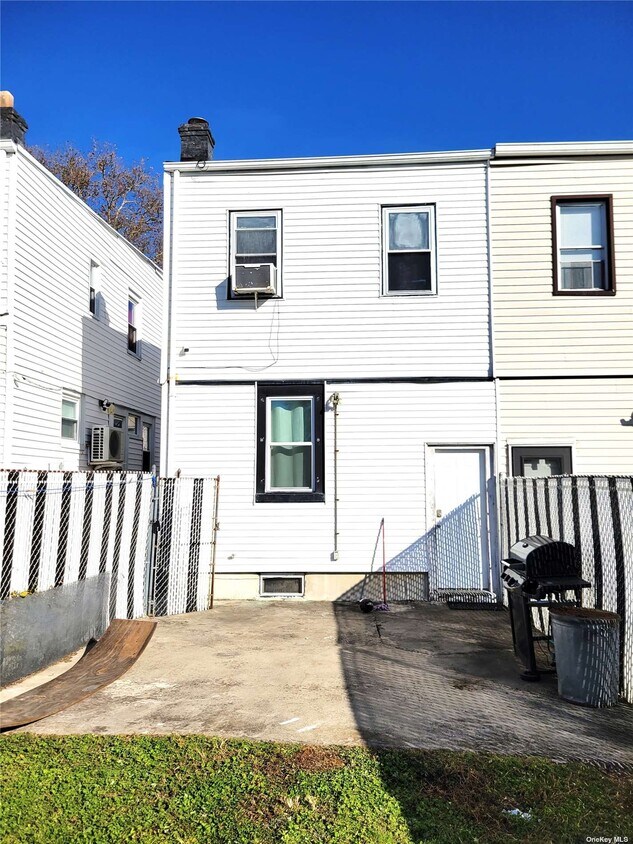 Building Photo - 115-22 146th St