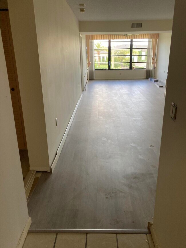 Foto del edificio - 3516 Whitehall Dr