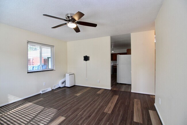 Foto del edificio - 214 N 2nd St