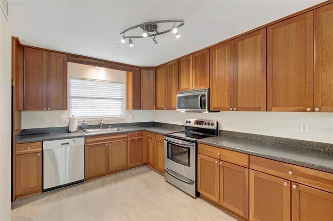 Foto del edificio - 2700 Bayshore Blvd