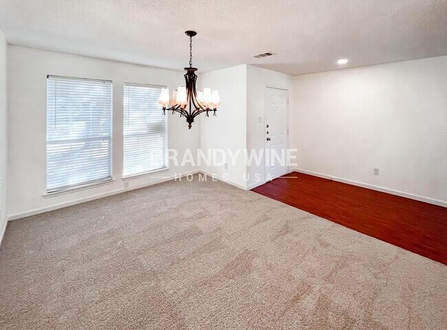 Foto del edificio - 1343 Prairie Dr