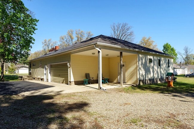 Carport - 16552 10 Mile Rd