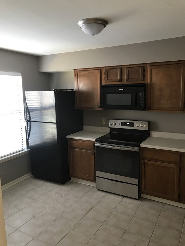 490 S 1st St, Ponchatoula, LA 70454 Apartments in Ponchatoula, LA