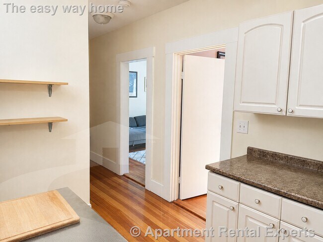 Foto del edificio - 132.5 Oxford St Unit #1