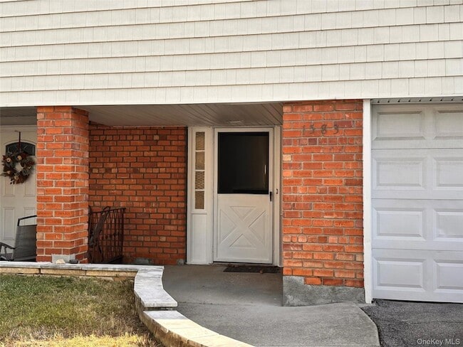 Building Photo - 15-83 208th Place Unit