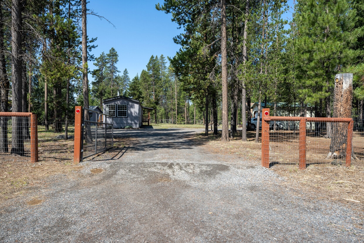 Foto principal - 53955 1st St