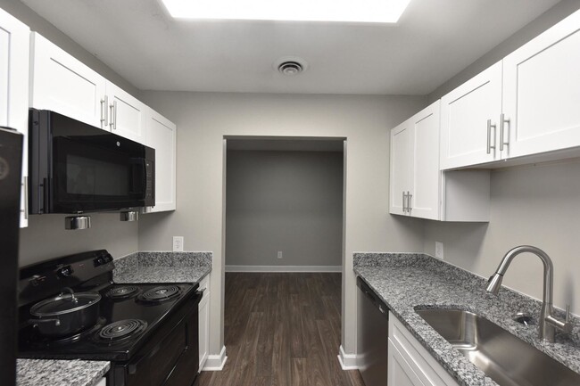 Kitchen + Modern Cabinetry - Park on Country Club