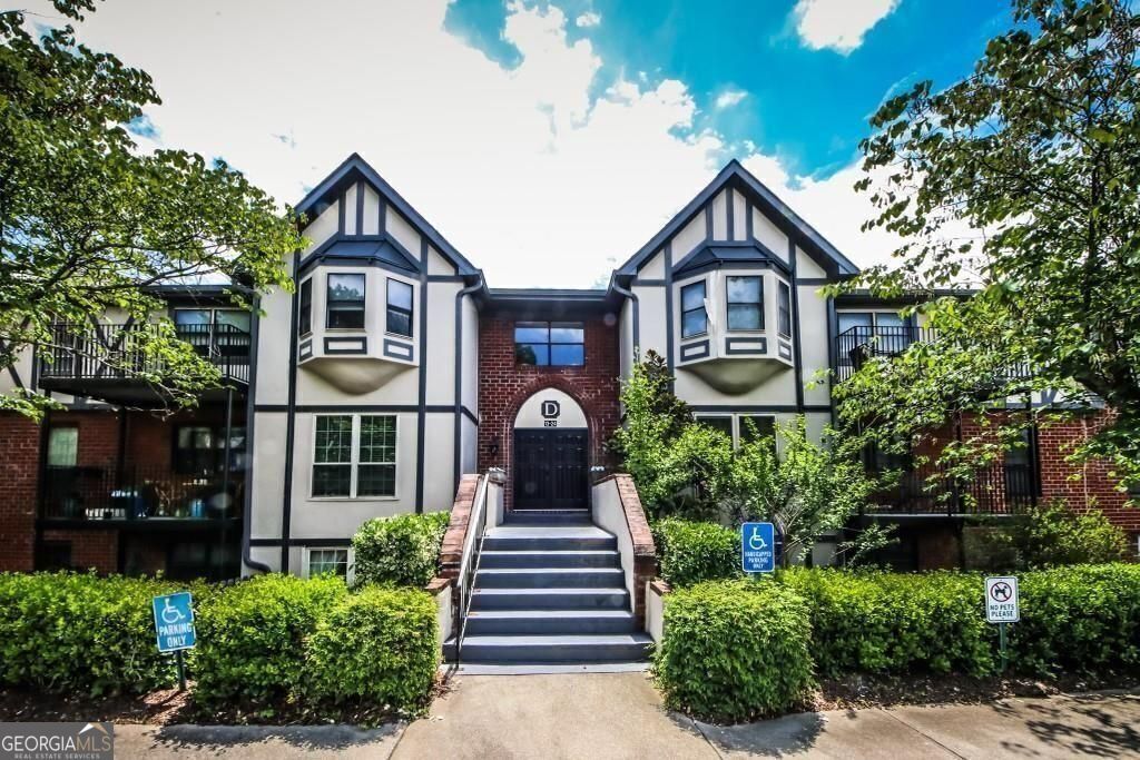 Foto principal - 6851 Roswell Rd