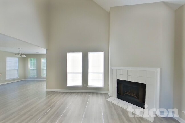 Foto del edificio - 55 Braelinn Creek Ct