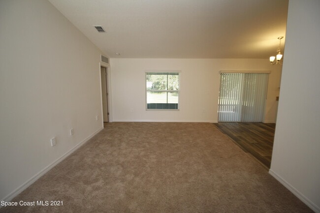 Foto del edificio - 1825 Tulane Ave SE