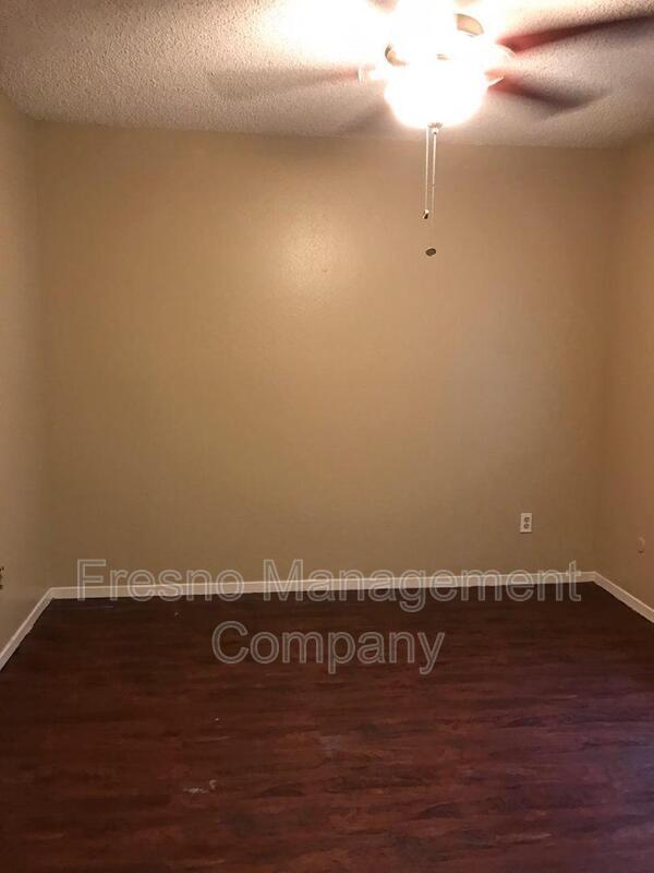 Foto del edificio - 1334 W Dyer Ave