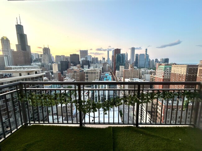 Foto del edificio - 41 E 8th St
