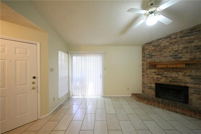 Foto del edificio - 12212 Alderbrook Dr