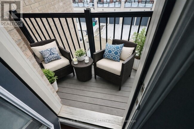 Building Photo - 13 Springdale Ave