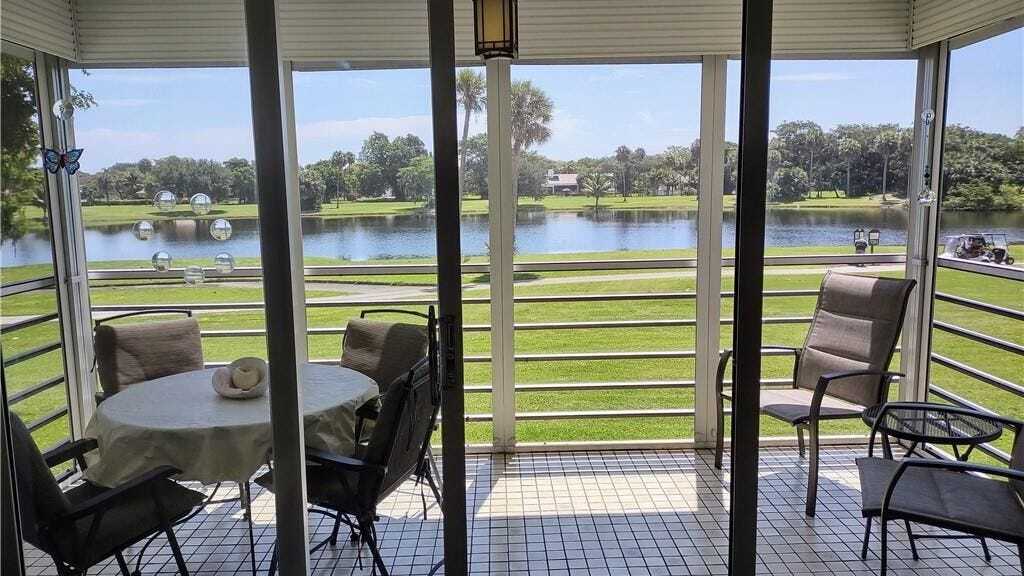 Foto principal - 804 Cypress Blvd