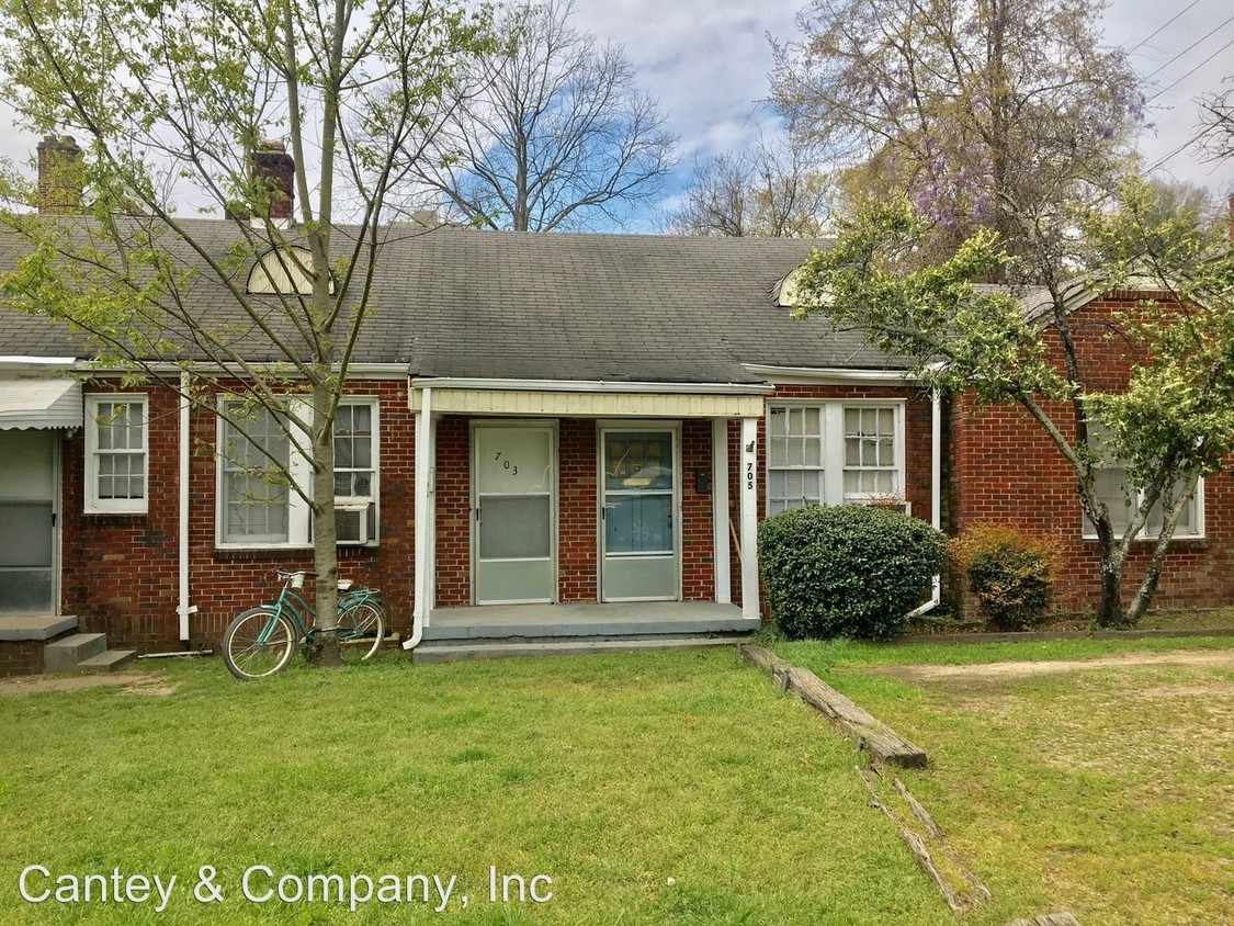 Primary Photo - 2617 Devine St