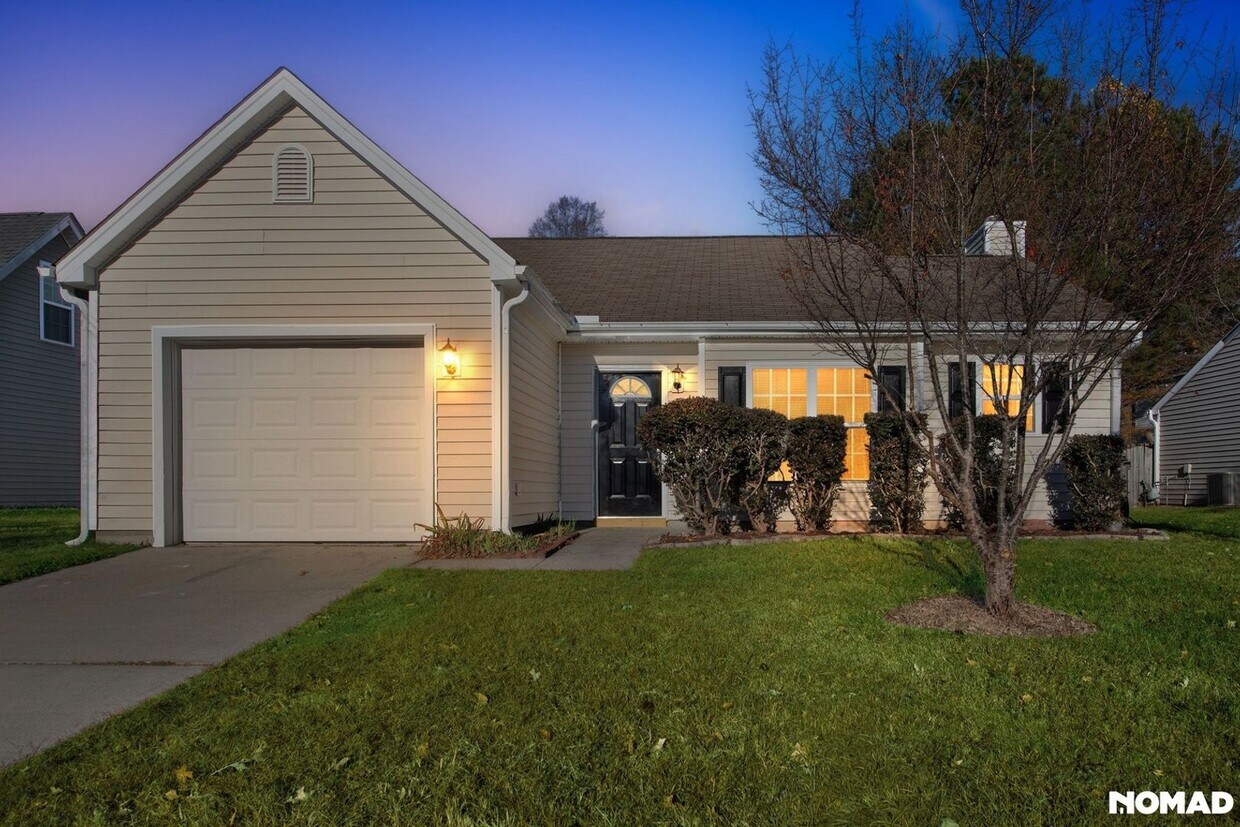 Foto principal - 5205 Carriage Pine Dr