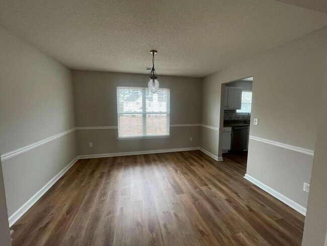 Foto del edificio - 408 Canoga Ct