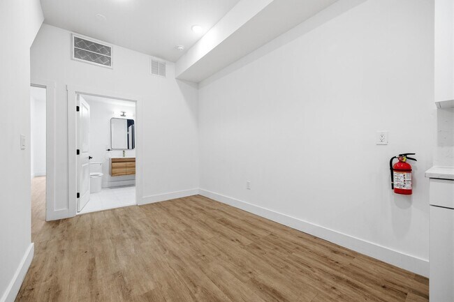 Foto del edificio - 234 Webster Ave