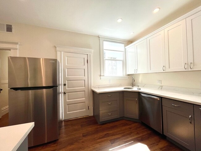 Foto del edificio - 2448-2454 15th Street (1167r)