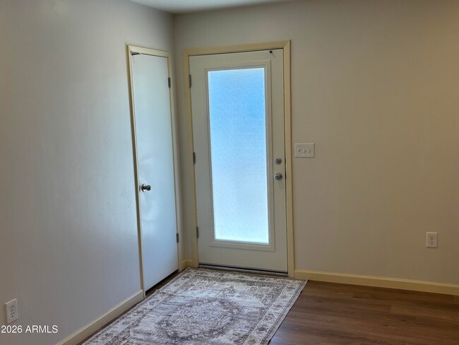 Building Photo - 10024 W Denham Dr