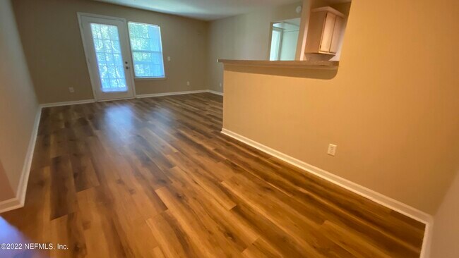 Foto del edificio - 7701 Timberlin Park Blvd