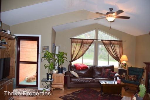 Foto del edificio - 5141 Pinedale Heights Dr